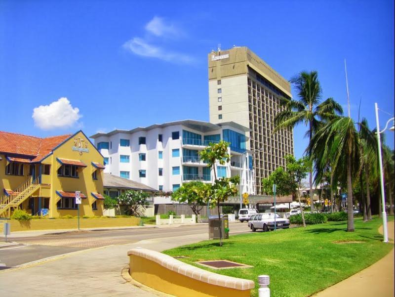 Aquarius On The Beach Townsville Exteriör bild