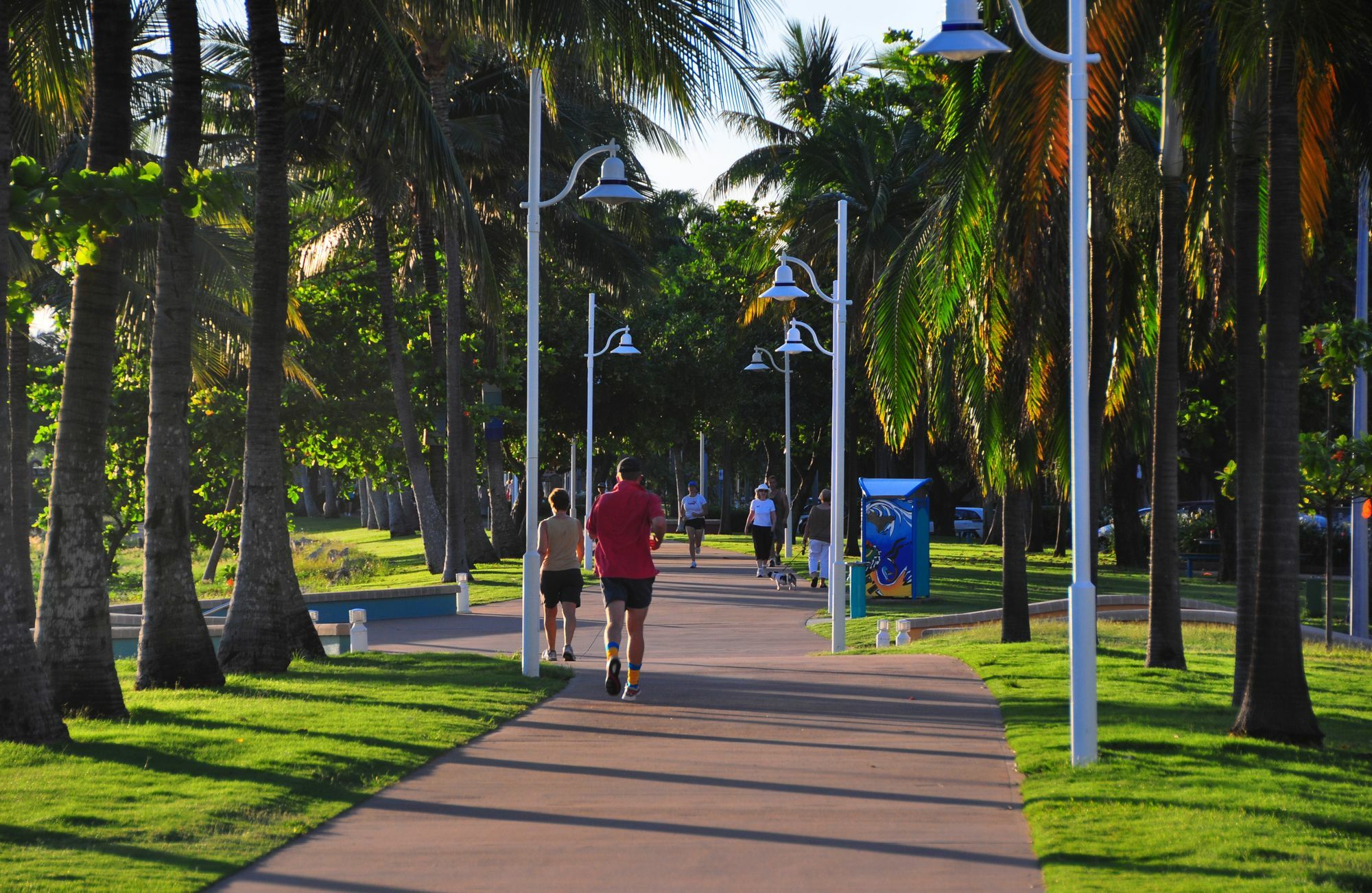 Aquarius On The Beach Aparthotel Townsville Exteriör bild